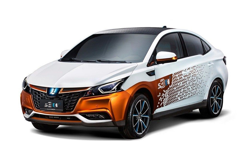 與先前發表搶眼的電動版S3 EV+不同(上圖),U5 EV+(下圖)的塗裝與設計較為平實不浮誇。