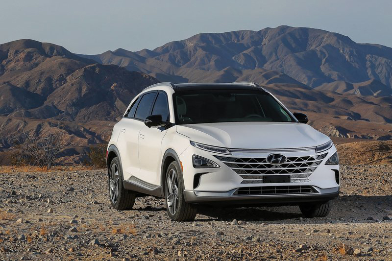 這是Hyundai Nexo,看著它的車頭就能理解Le Fil Rouge Concept對於未來Hyundai的重要性了吧?