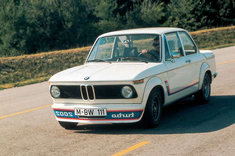 1973年發表的2002 Turbo堪稱M2直系前輩。