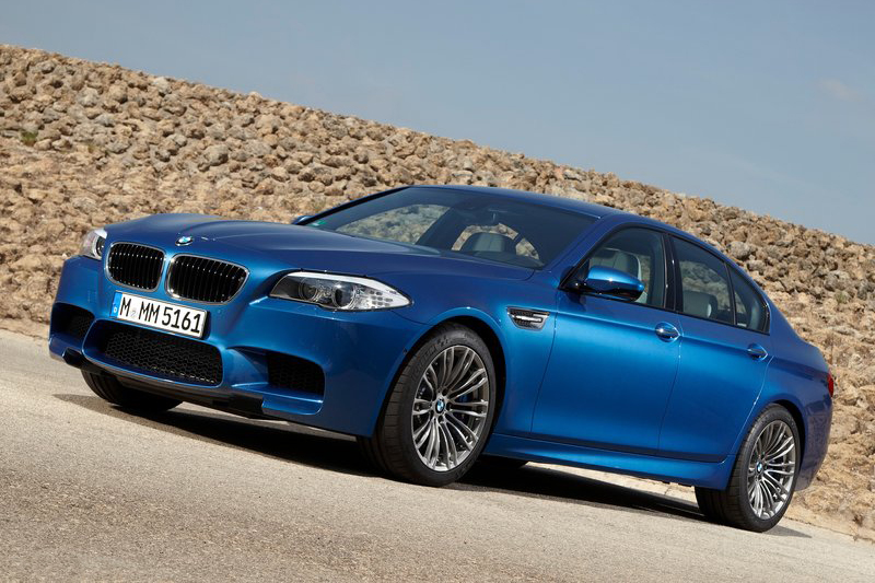 第五代F10 M5(2011年)
