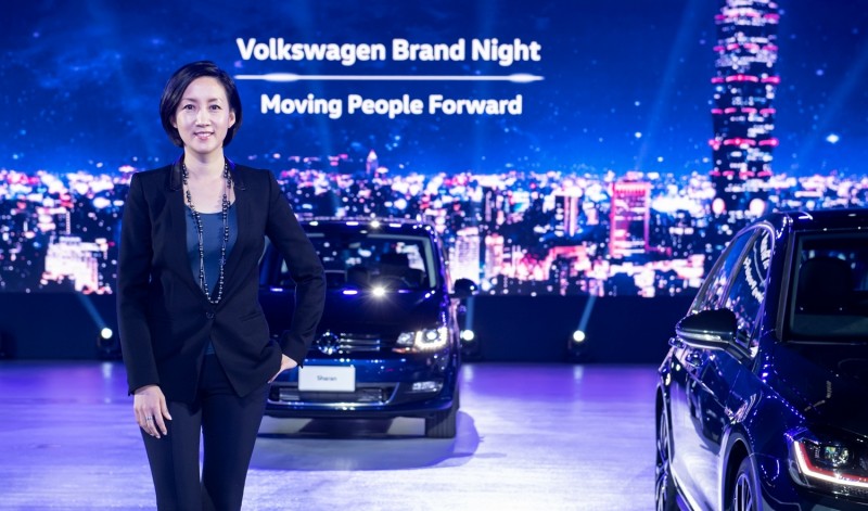 台灣福斯汽車總裁Katy Tsang敬獻台灣消費者MSB模組化安全駕駛系統於旗下車款,實現「德藝安全 與眾同行」願景。