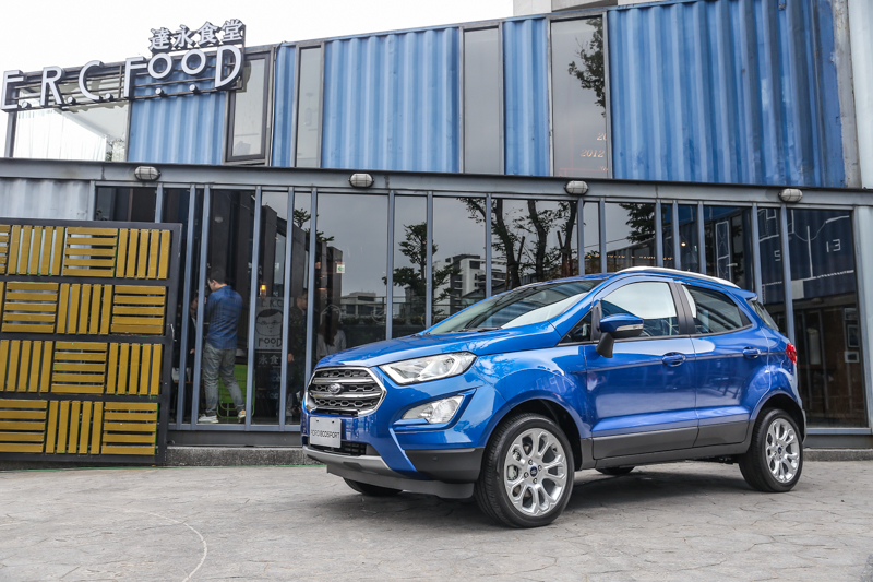 小改款EcoSport即日起開放預接單,預售價從新台幣70.9萬起跳。
