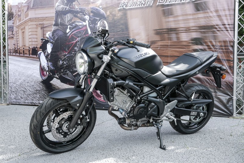 SV650