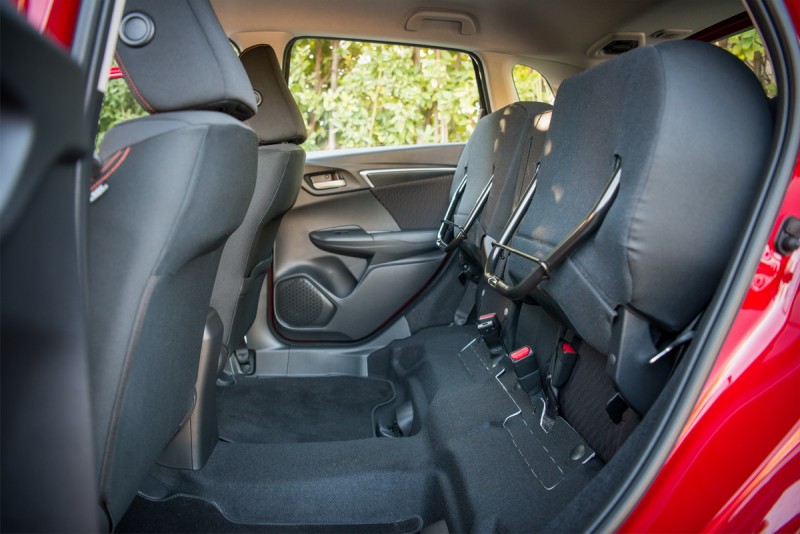 Honda Fit的後座機能是我見過最便利的設計