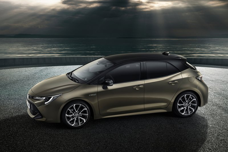 全新世代Toyota Auris擁有極為動感的設計,預計將會是同為日本進口身份Mazda 3最強勁的對手。