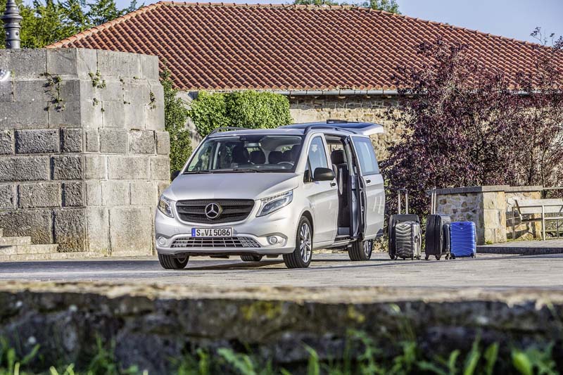 Vito Tourer 車系新增 Vito Tourer 120 車型,提供長途移動新選擇。