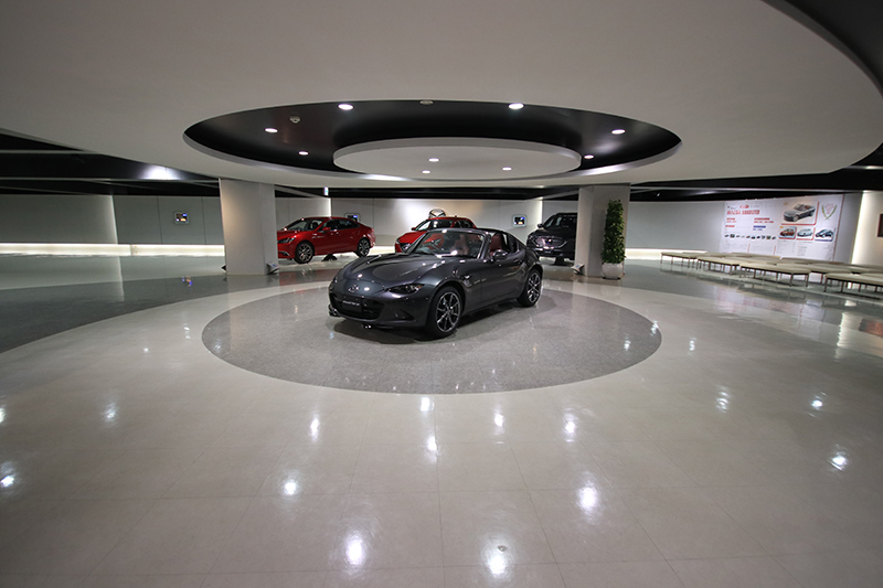Mazda博物館一樓,新世代產品強調著繼往開來的任務。