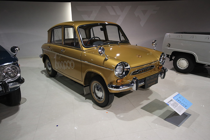 1963年Carol600,這輛車同時也是Mazda第100萬輛下線紀念車。