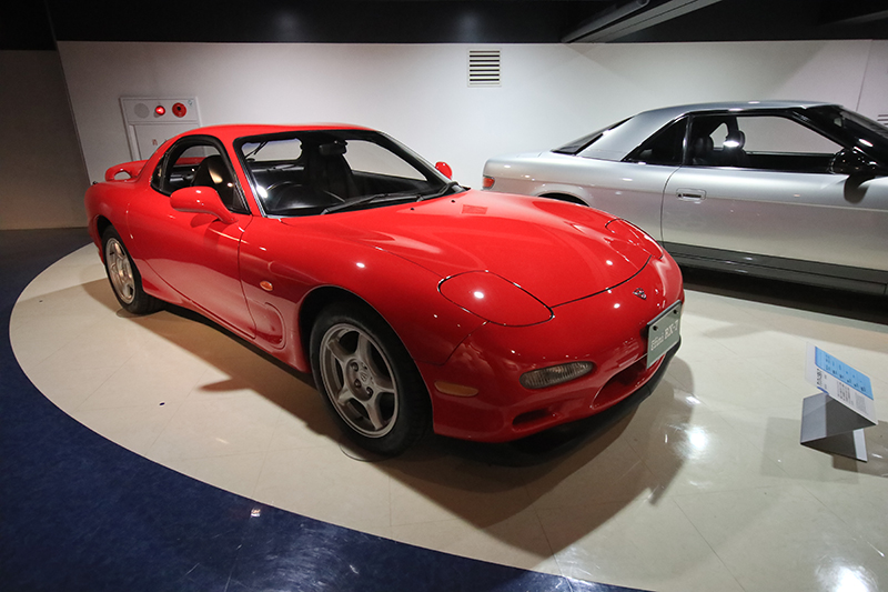 1991年Enfini RX-7。