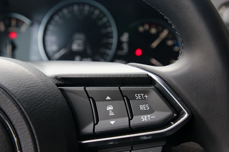 小改Mazda 6導入MRCC全速域系統,可於時速0~145km/h之間作動。