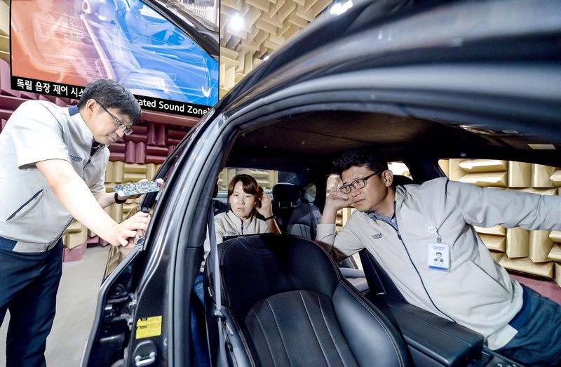 SSZ音響系統可針對車上喇叭依不同需求撥放音源,透過不同喇叭輸出的音頻相互消抵,因此不會影響他人及談話內容。