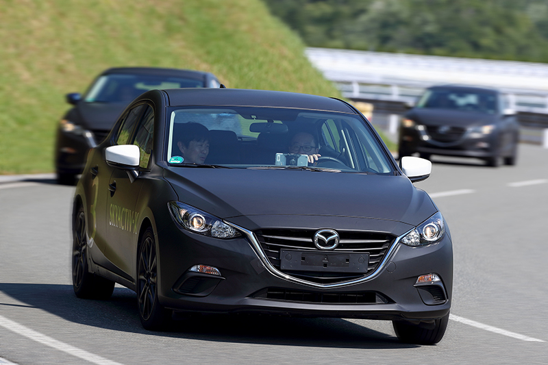 先前我們已經前往廣島試駕到披著現行Mazda3外衣的全新Mazda3測試車,新車最快應該今年就會推出。