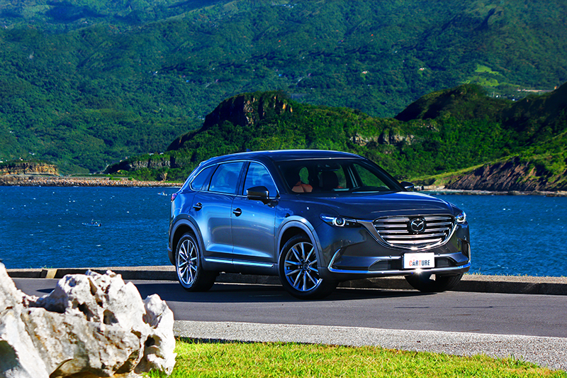 Kodo魂動設計讓CX-9即使5075mm車身尺碼仍有著輕盈不笨重身形。
