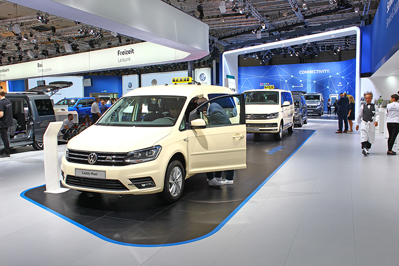 ABT e-Caddy Taxi具備達220km的單次充電行駛里程,並擁有4.2立方公尺大容積車艙。