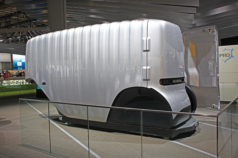 Mercedes- Benz Vision Urbanetic也可置換如圖中的貨車模組,變身自動駕駛貨車。