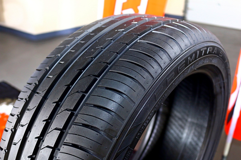輪胎因國產而改配置Maxxis HP5,至於是否會影響操駕下一篇將有說明。