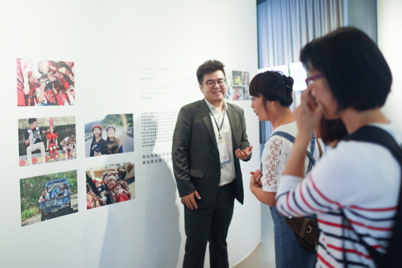 楊文逸先生於今年8月在台中秋虹谷舉辦攝影展