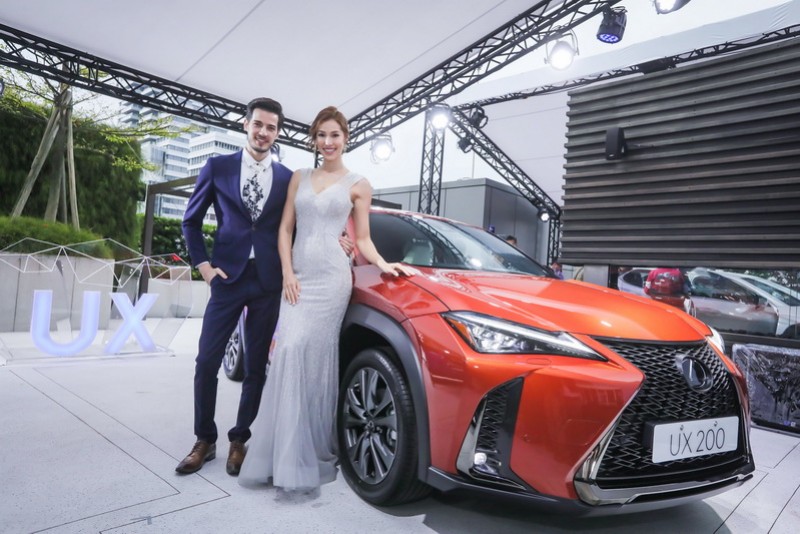  Lexus全新入門小休旅UX正式抵台，139萬元起直指年販4,000輛目標! 