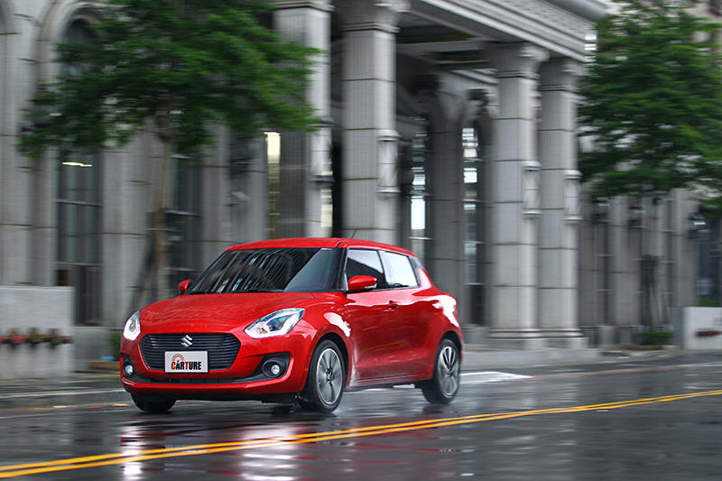 安全是行車時最重要的一切,SUZUKI SWIFT當然也深知這點。