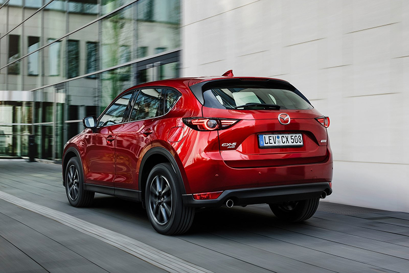 CX-5的Sky-G 2WD豪華型售價也在100萬元內,但若想配置更先進的主動安全系統,則得升級高規版本才有。