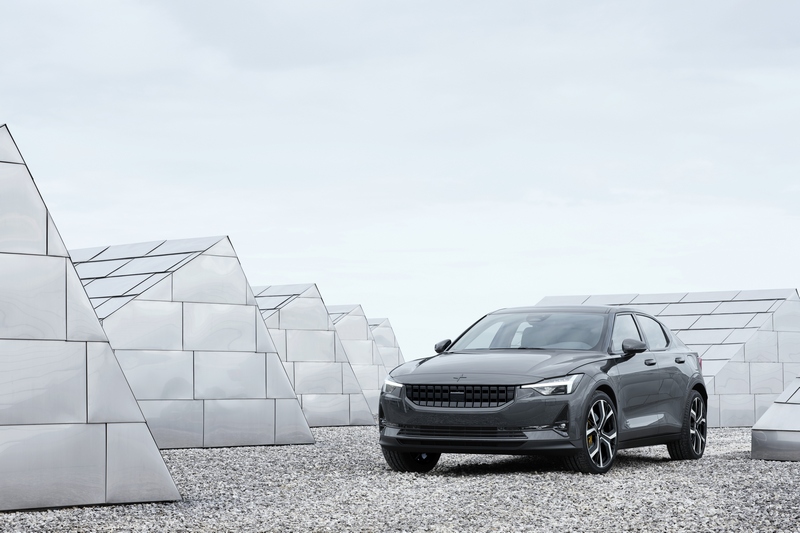 Polestar 2擁有408hp/67.3kgm輸出動力與500公里續航表現。