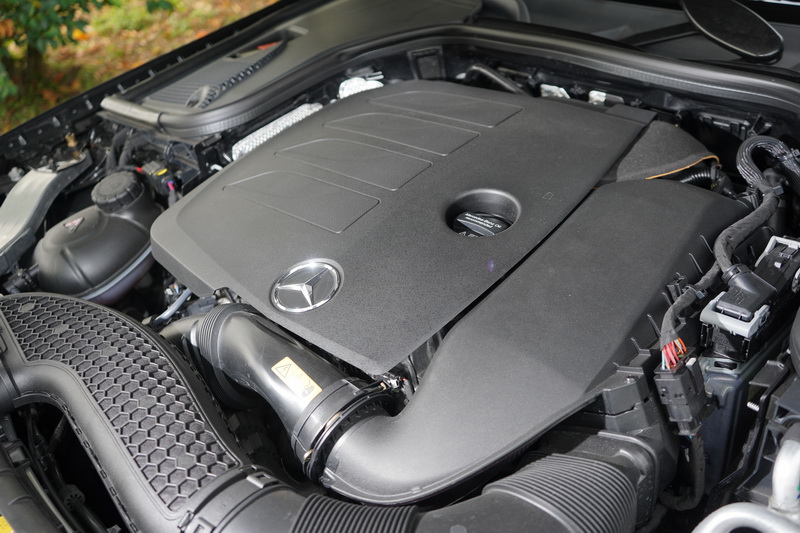 CLS 350捨棄V6引擎配置,全面改採2.0升渦輪增壓引擎搭配電動馬達