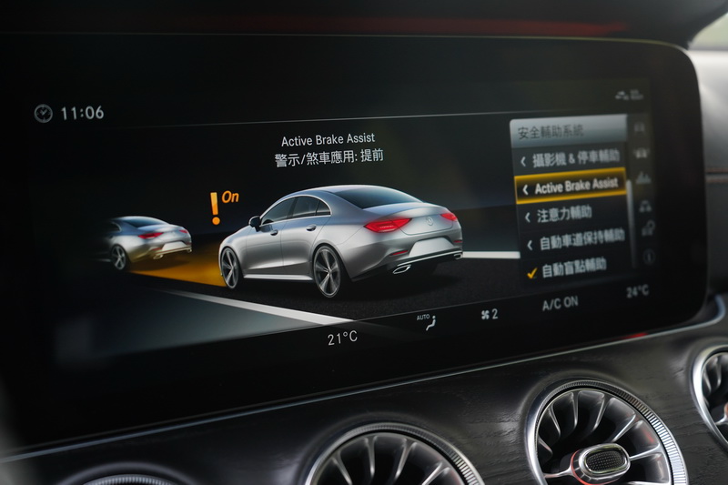 豐富的主、被動安全配備向來是Mercedes-Benz的堅持
