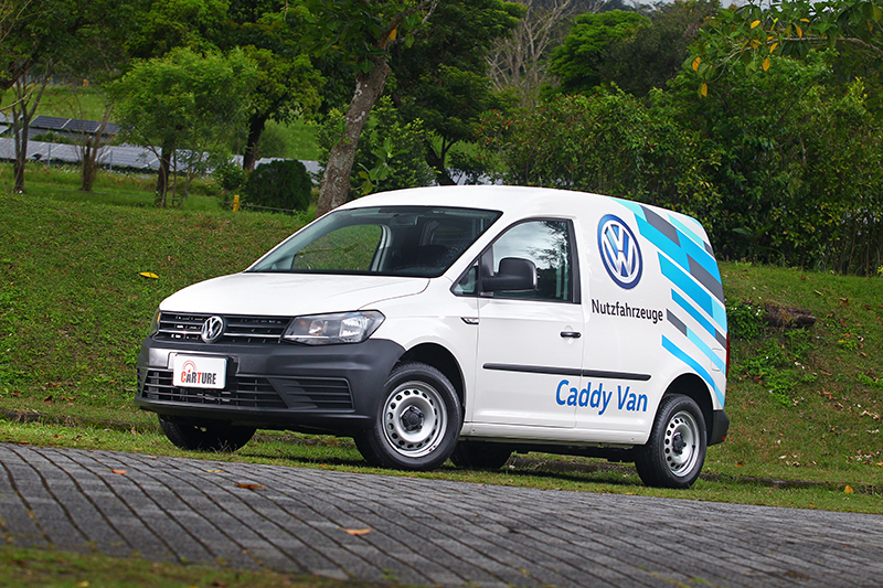 短軸的Caddy Van車長4,408mm,尺寸與滿街跑的Vios並無多大差異。