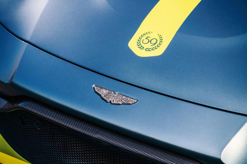 Vantage 59車型外觀線條、下氣壩與卡鉗擁有萊姆綠配色,並於引擎蓋線條更有59徽飾字樣。