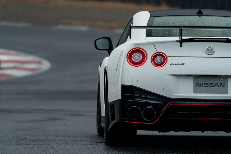 Nissan GT-R Nismo(3.8升V6渦輪引擎620hp/66.5kgm)
