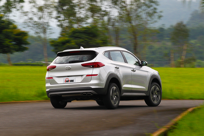 Sachs 懸吊系統讓Tucson有著貼近歐系沉穩路感。