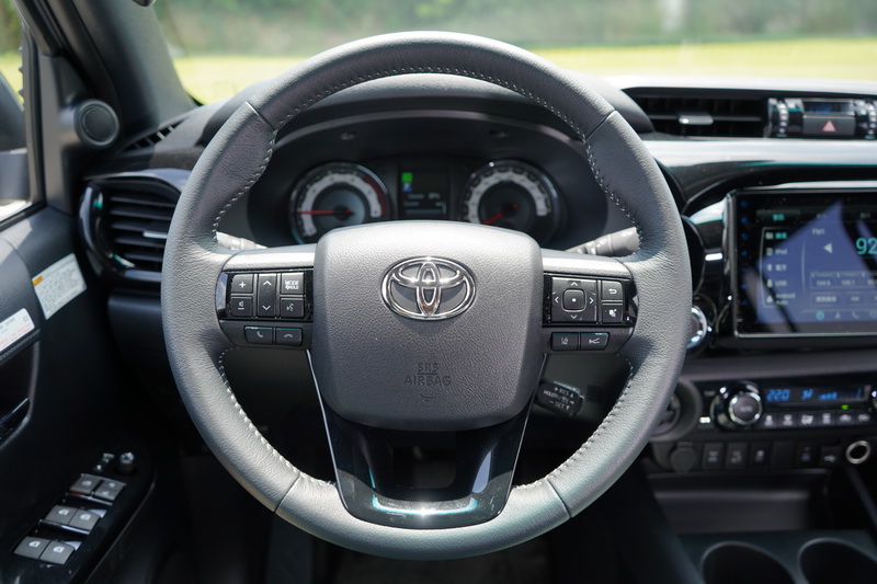 這款多功能方向盤已在多款Toyota新世代車型上見過