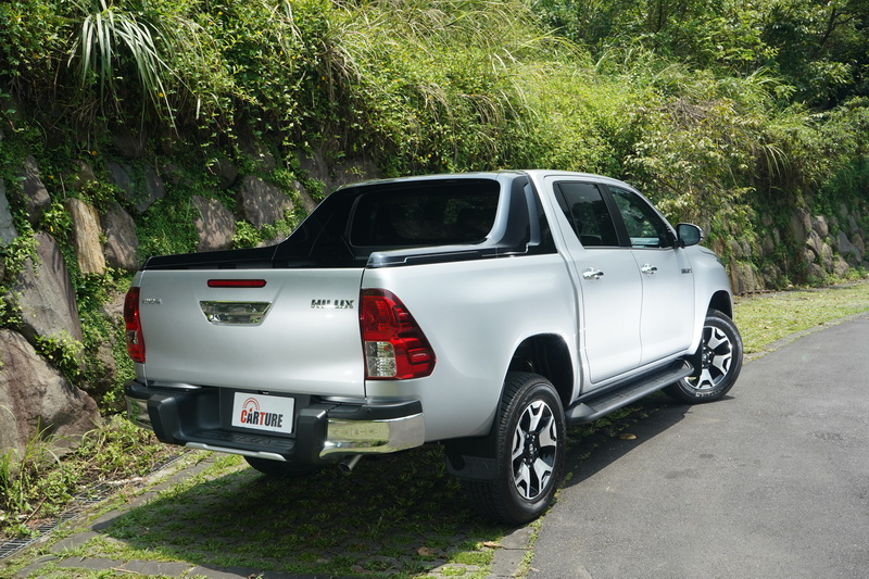 雖然Hilux的引進時辰不算早,不過靠著Toyota強大的後勤保修系統,加上在全球各地熱銷的口碑行銷下仍保有一定競爭力