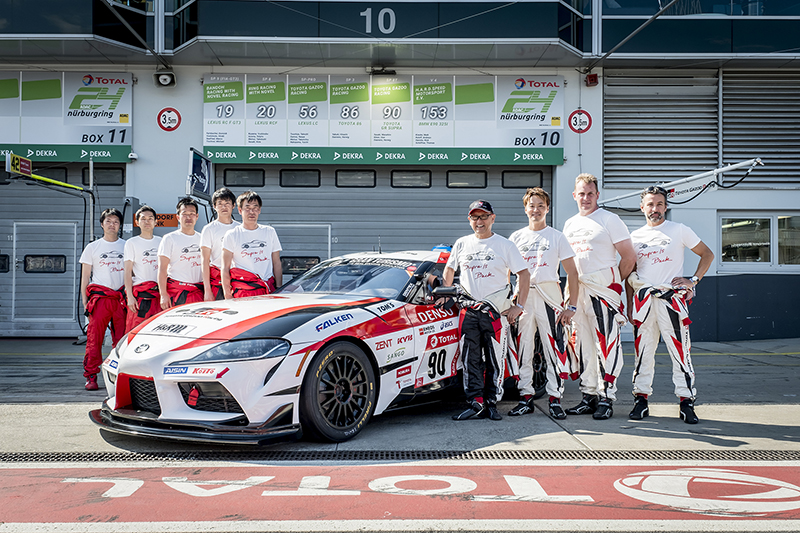 豐田章男社長甚至親自駕駛全新的Supra代表GAZOO Racing車隊挑戰 2019 年紐柏林 24 小時耐久賽。