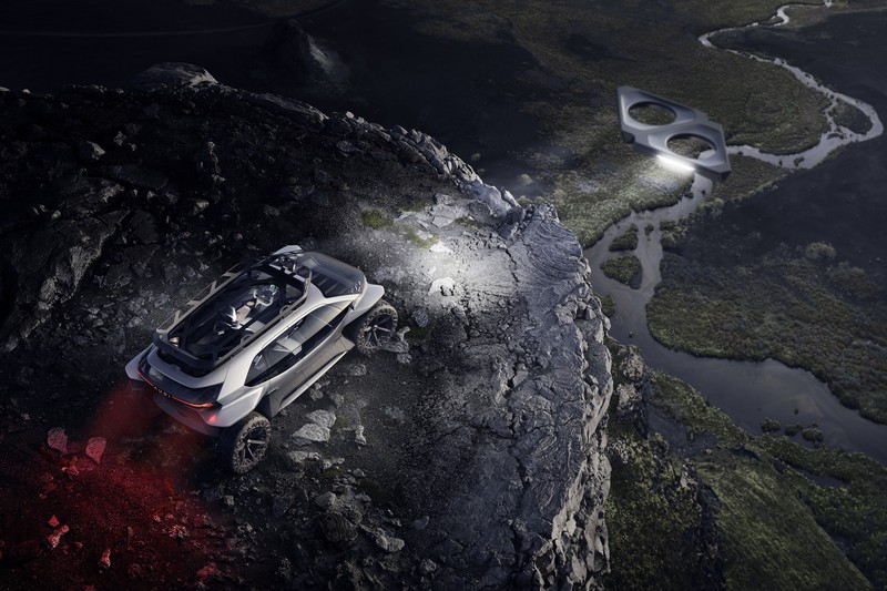 AI:Trail quattro擁有429hp/101.9kgm最大輸出功率,續航力於一般平面道路或輕度越野道路擁有400至500公里。