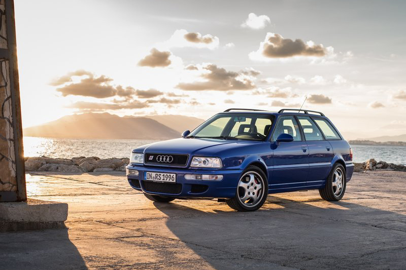 1994年發表的Audi RS2 Avant堪稱「超級旅行車」濫觴,與Porsche合作的渦輪增壓動力更是引人入勝。