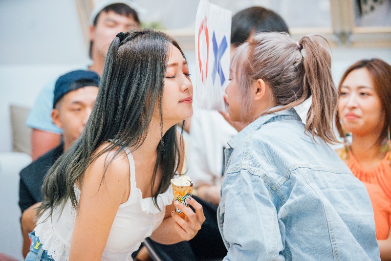 (左起)詹子晴、鄭茵聲