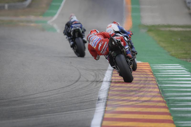 從第10出發的Dovizioso,在努力追趕下以第二名完賽。