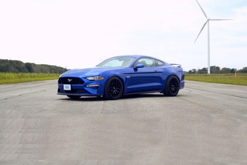 Mustang GT搭載5.0升自然進氣,擁有450hp/54kgm最大動力。
