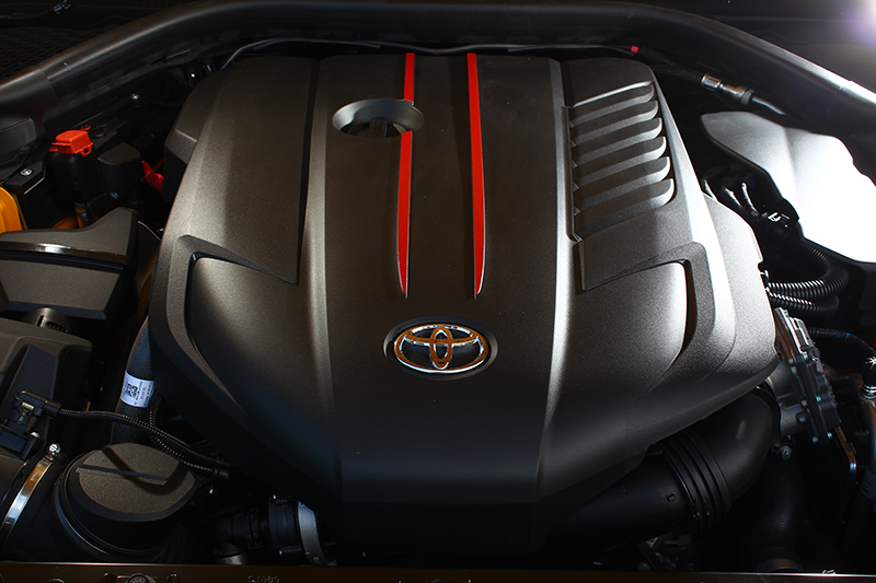 依舊維持直列六缸引擎與前置後驅設定的全新SUPRA,3.0T Premium車型具備340ps/51kg-m猛暴輸出數據。