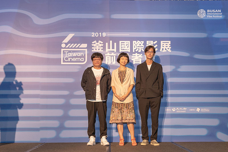 左起:《野雀之詩》導演施立、監製賴珍琳、演員夏騰宏