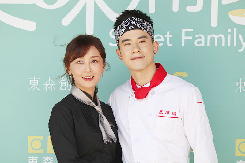 JR紀言愷(右)、林昀希(左)