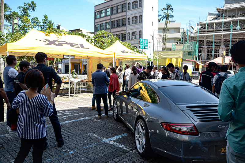 由本站所提供的Porsche 911 Carrera(997),也貼上XPEL車漆保護膜供展示。