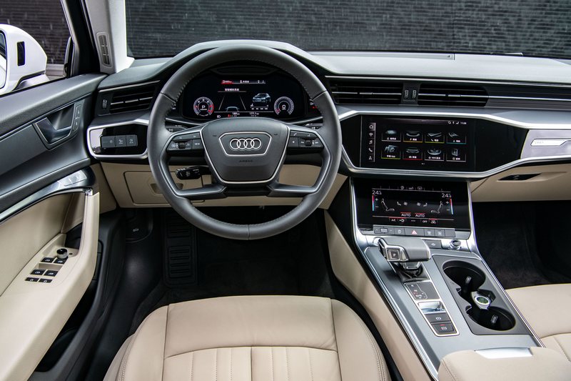 虛擬座艙讓A6車室有著濃厚科技氛圍。