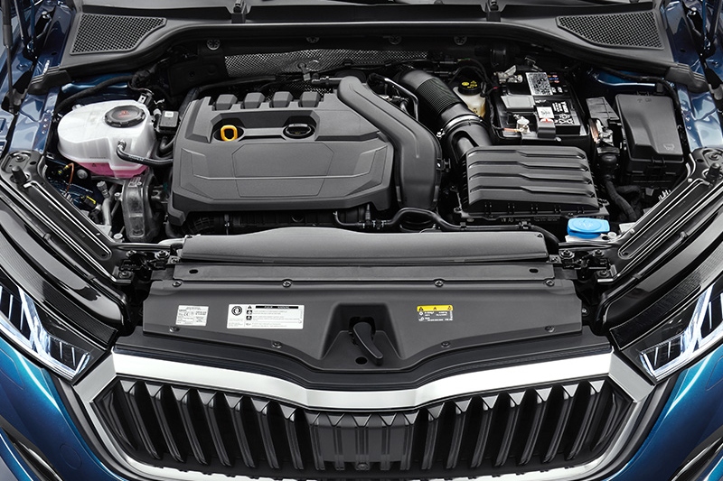 1.0升與1.5升除基本汽油動力亦有提供48V輕油電系統。