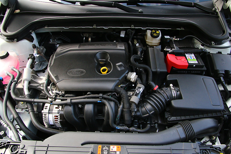 四門1.5L Ti-VCT美夢型與五門1.5L Ti-VCT成真型都是搭載1.5L Ti-VCT自然進氣三缸引擎,未配置渦輪增壓系統,可輸出123ps最大馬力與15.3kgm峰值扭力。