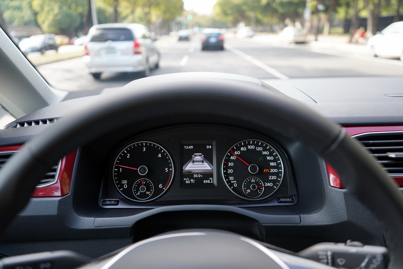 ACC功能並非全速域,僅限時速30 km/h以上才能設定