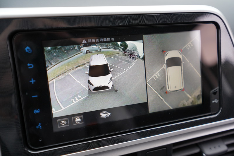 PVM系統是透過安裝在車身周圍共4具鏡頭提供全車的環景影像
