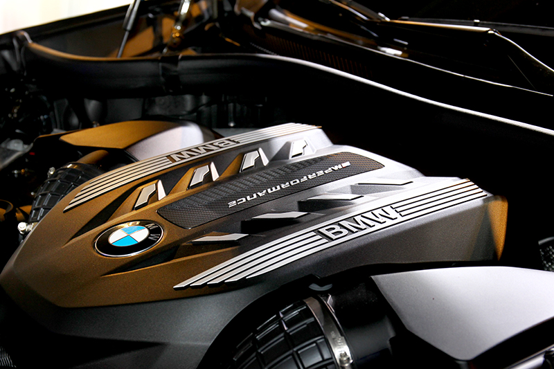X6 xDrive40i可輸出340hp/450Nm,M50i則有530hp/750Nm。