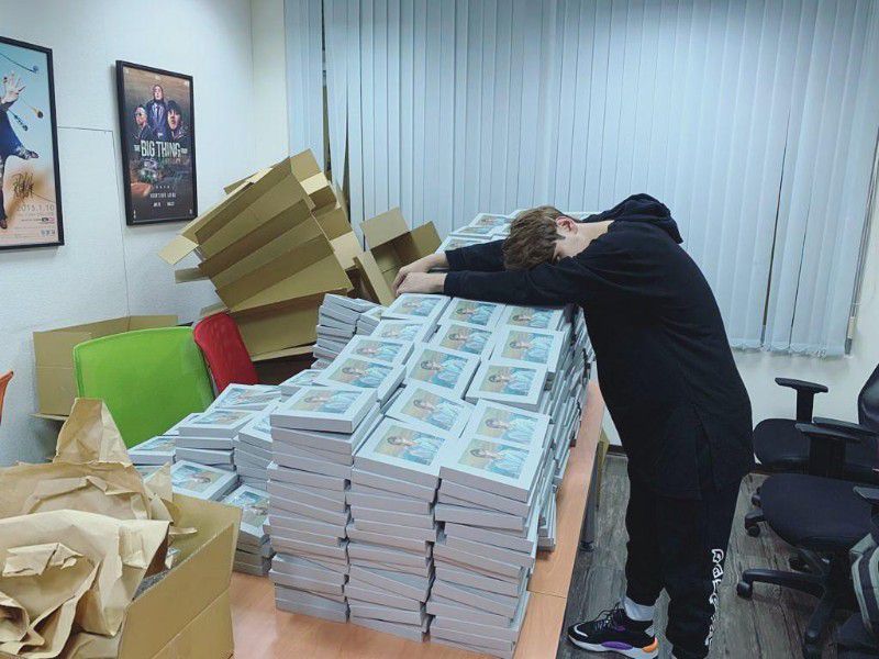 陳零九親簽預購的7000張專輯!/ 滾石提供